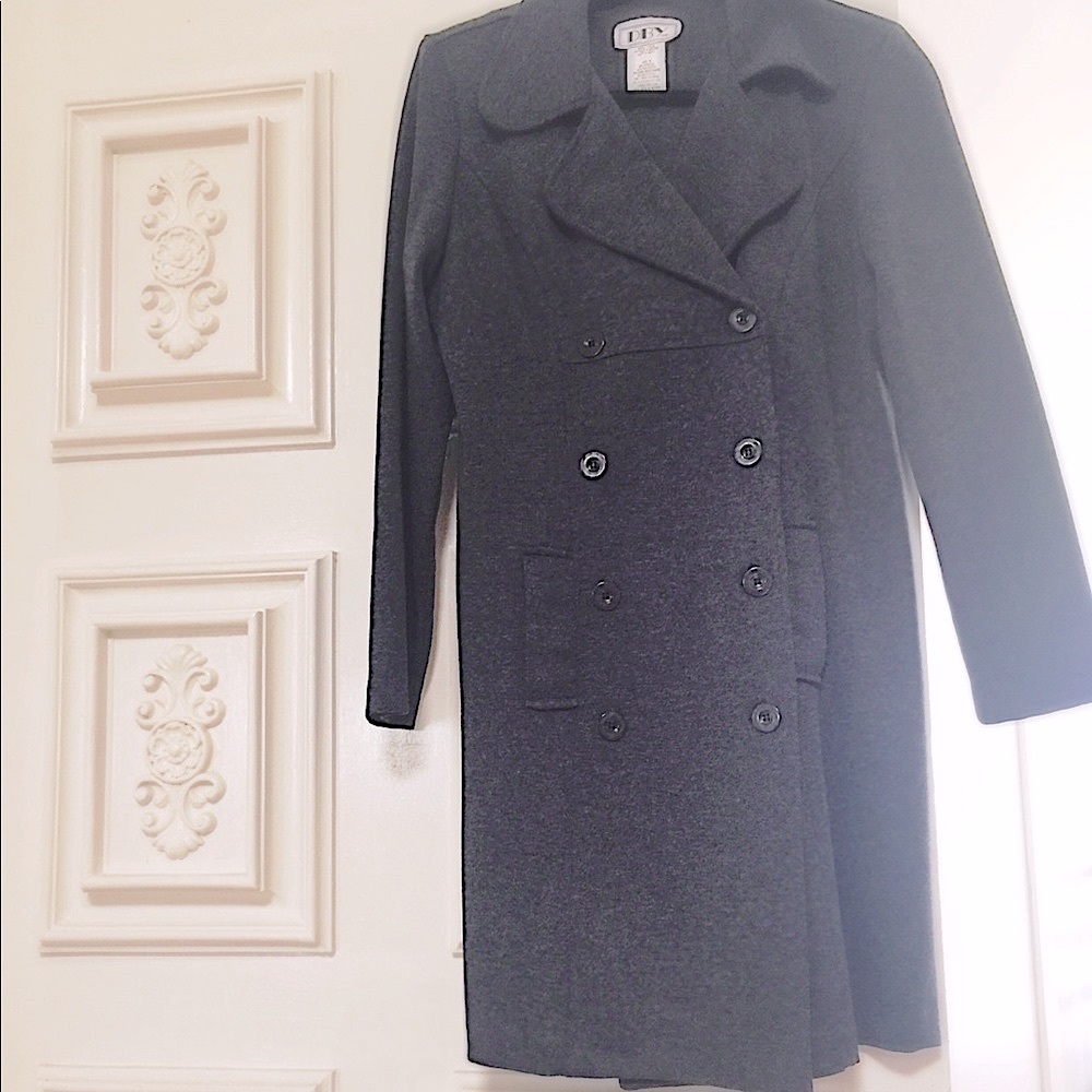 📸Classic Chic Double Breasted Button Down Smokey Grey Coat Warm & Cozy Style🧥 - Picture 3 of 15